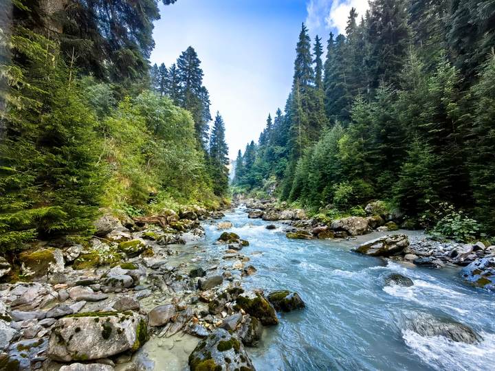 Пхия ,Чёрное,Голубое озеро,Санчарские водопады,Кислые источники