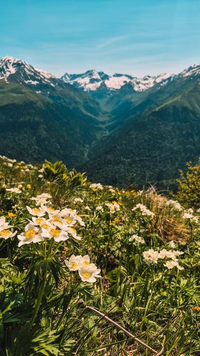 Пик Закан и Загеданские озёра