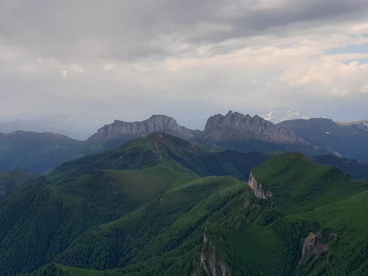 Гора Большой Тхач