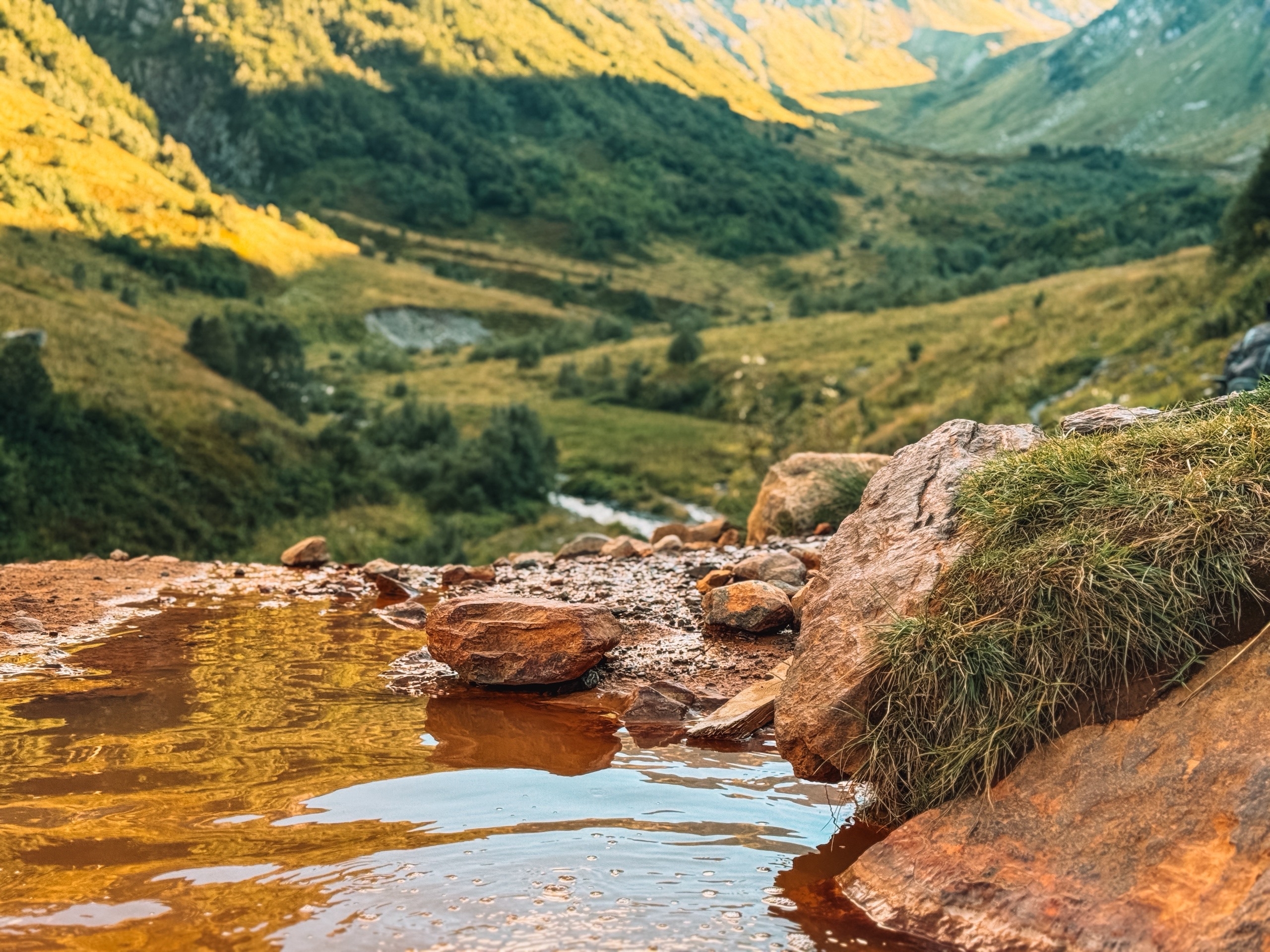 Пхия ,Чёрное,Голубое озеро,Санчарские водопады,Кислые источники